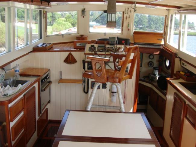 wooden boat Karen interior