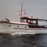 1938 Elco Marinette Cruiser – Naulakha, underway bow port side view